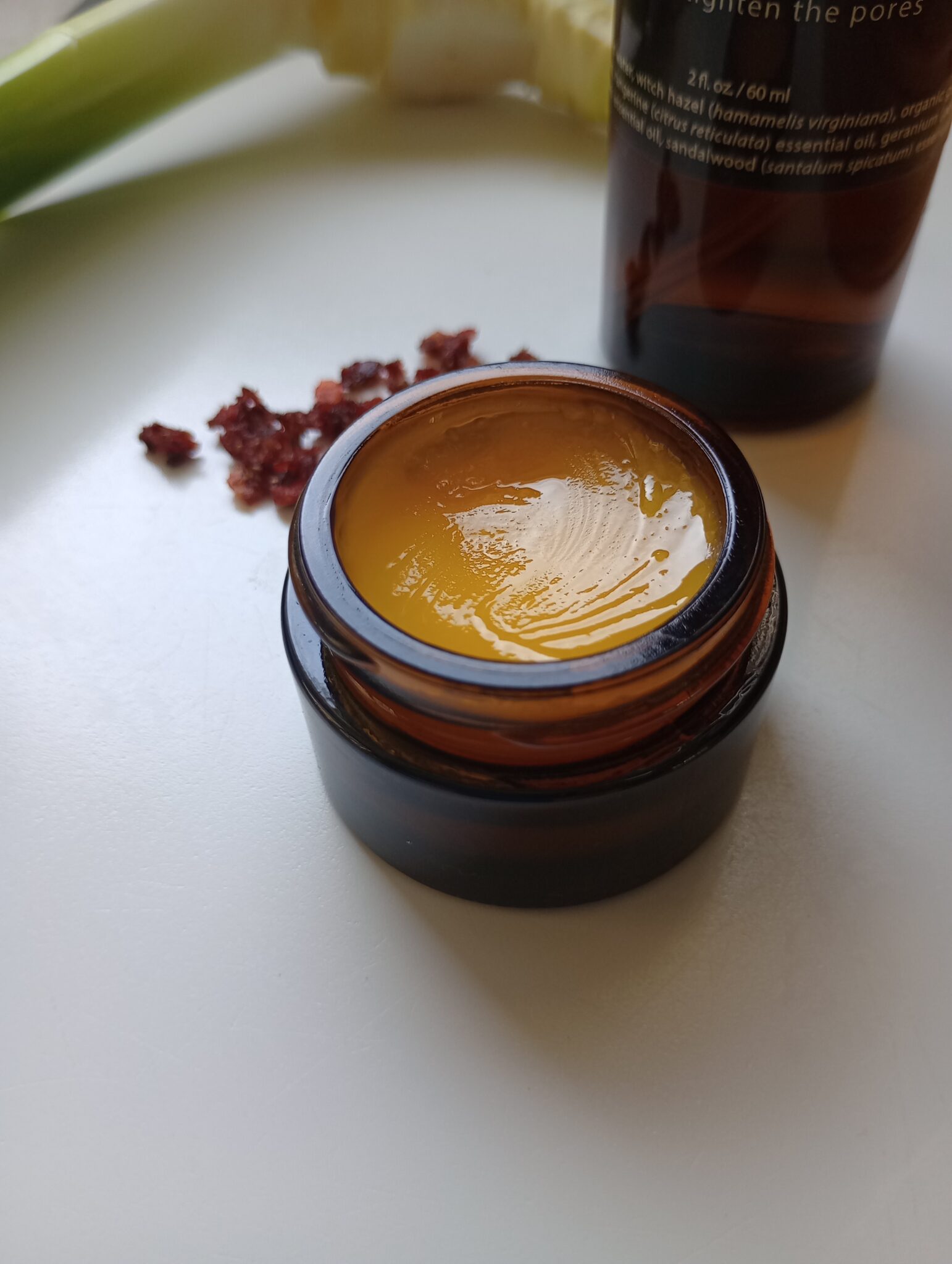 SUMMER THERAPY IRIS + STRAWBERRY BALM